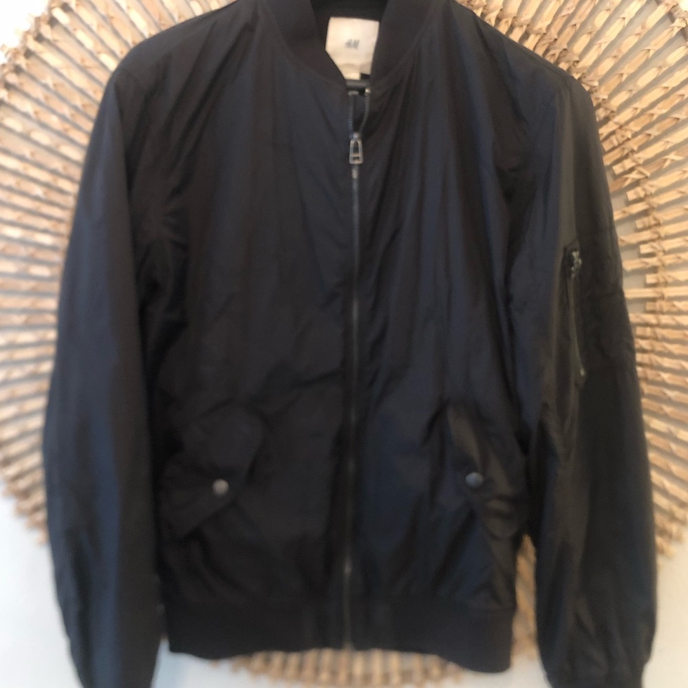 H&M men’s black nylon bomber jacket
